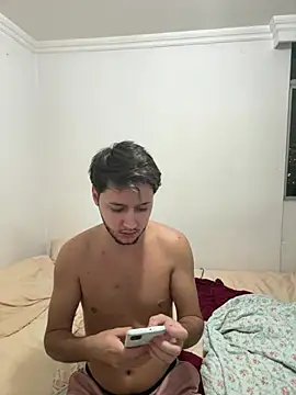 Snapshot of RicoValen chatting on 02-20-26, 11:50 RicoValen online show from 02-20-26, 11:50