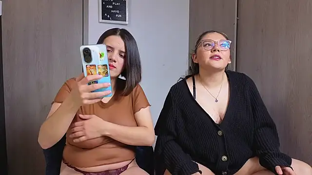 ArianaBlak  online show from 04-08-26, 12:01