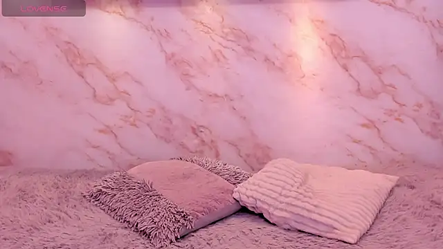 Dakota ferreti  online show from 04-08-26, 05:20