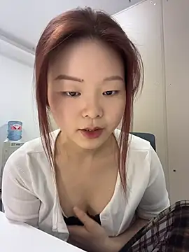Snapshot of DMG-41 chatting on 06-25-26, 07:46 DMG-41 online show from 06-25-26, 07:46