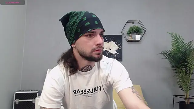 KaneHunter online show from 03-12-26, 08:02