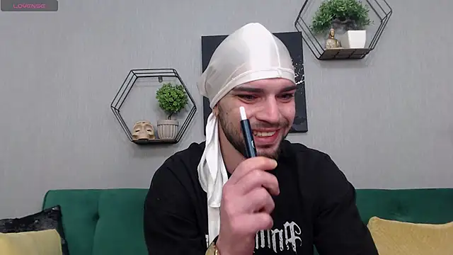 KaneHunter online show from 04-12-26, 09:51