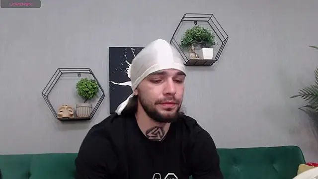 KaneHunter online show from 04-14-26, 03:50