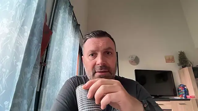 coolsmith81 online show from 06-15-26, 07:41