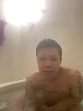 takashiT0903 online show from 01-12-26, 09:27