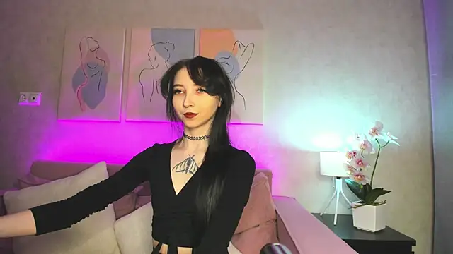 Snapshot of Ellen_Hops chatting on 03-01-26, 08:03 Ellen Hops online show from 03-01-26, 08:03