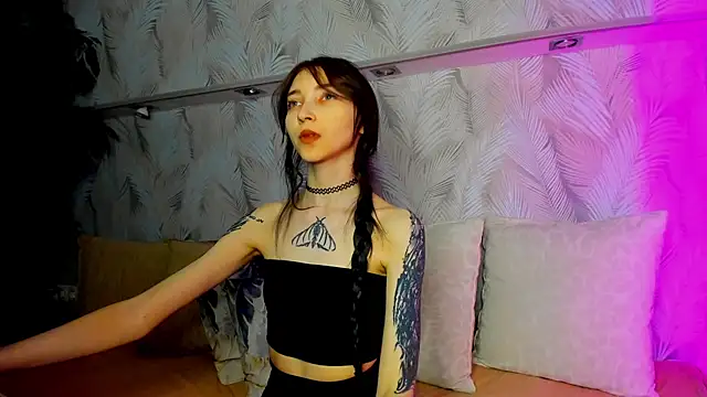 Ellen Hops online show from 04-14-26, 09:14