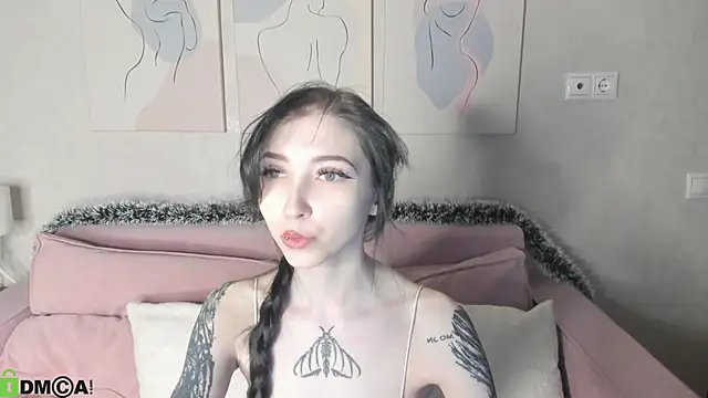 Ellen Hops online show from 12-22-25, 09:20