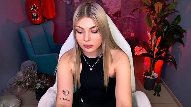 HyileyClark online show from 03-02-26, 03:30