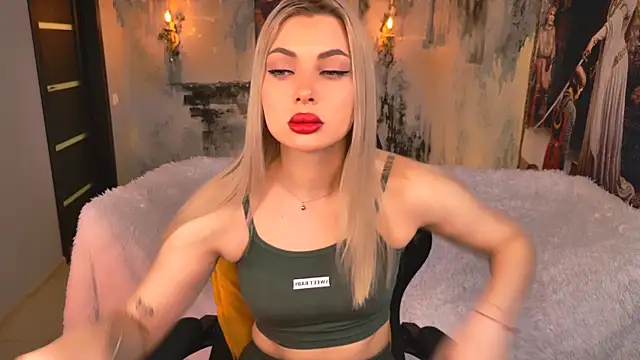 HyileyClark online show from 02-07-26, 09:17