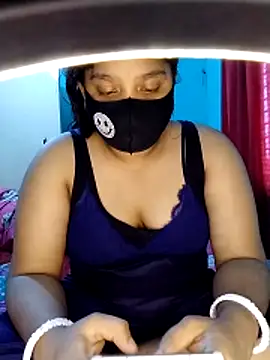 Snapshot of priya2098 chatting on 03-07-26, 07:26 priya2098 online show from 03-07-26, 07:26