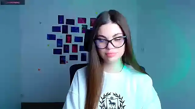 Violetta Brilliant online show from 01-06-26, 01:04