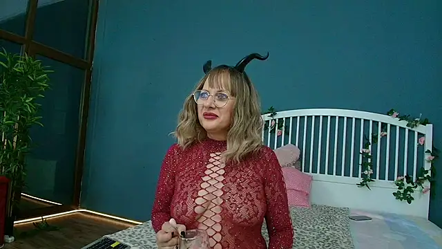 Cougar Milff online show from 06-14-26, 07:59
