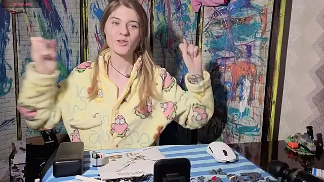 Adell Love online show from 06-04-26, 04:55