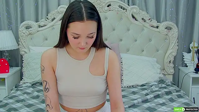 StellaGregory online show from 12-04-25, 02:38