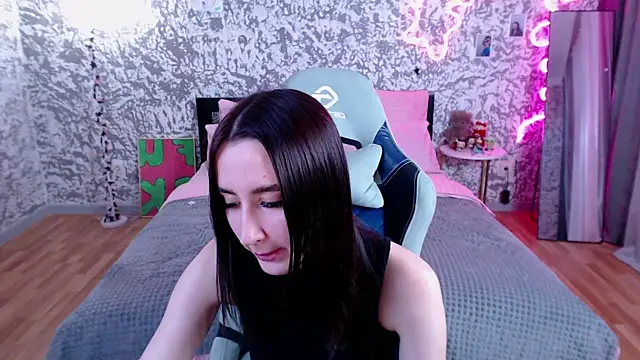 ChelseaFiness online show from 11-26-25, 03:34