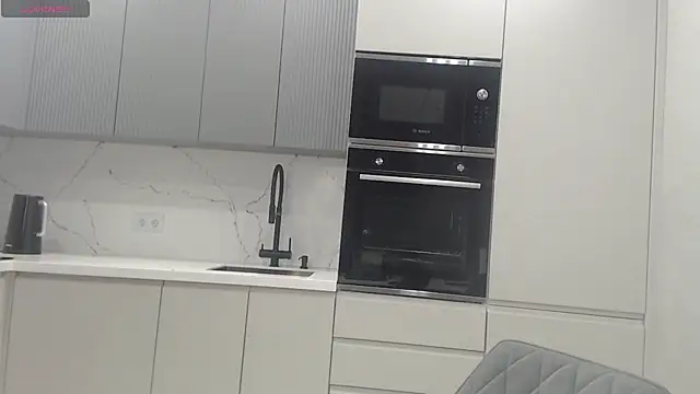 Snapshot of Miss_KissKiss7 chatting on 02-08-26, 07:28 Miss KissKiss7 online show from 02-08-26, 07:28