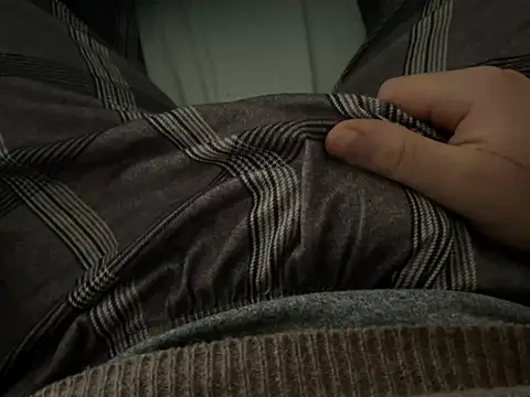 erdestruttor18 online show from 02-04-26, 10:21