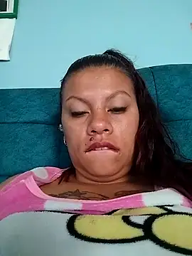 daphne-glow online show from 12-03-25, 02:49