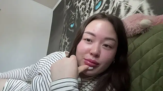 CurietHana1 online show from 01-16-26, 03:54