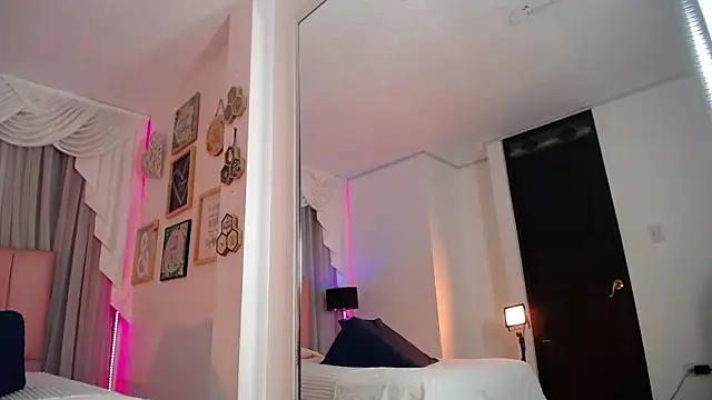 IsabelleDaza online show from 02-26-26, 12:05