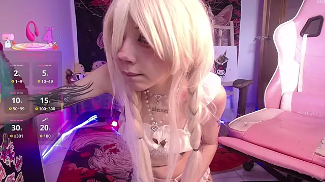 alicedangerXXX online show from 12-17-25, 07:52