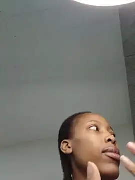 Snapshot of MsParisSmith chatting on 11-29-25, 01:33 MsParisSmith online show from 11-29-25, 01:33