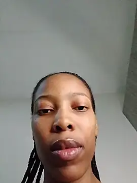 Snapshot of MsParisSmith chatting on 12-15-25, 06:25 MsParisSmith online show from 12-15-25, 06:25