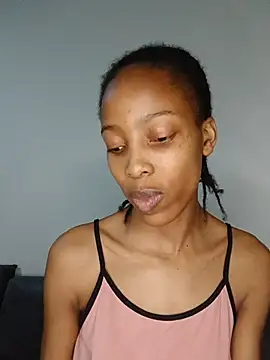 Snapshot of MsParisSmith chatting on 11-28-25, 11:21 MsParisSmith online show from 11-28-25, 11:21