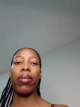 Snapshot of MsParisSmith chatting on 12-16-25, 07:40 MsParisSmith online show from 12-16-25, 07:40