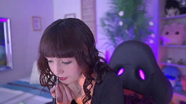 dakotaa 01 online show from 12-22-25, 03:45