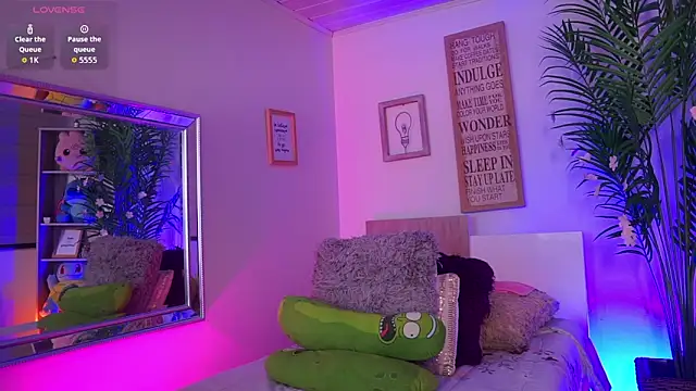 dakotaa 01 online show from 04-13-26, 02:43