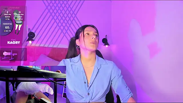 Kari Kaory online show from 04-28-26, 02:21