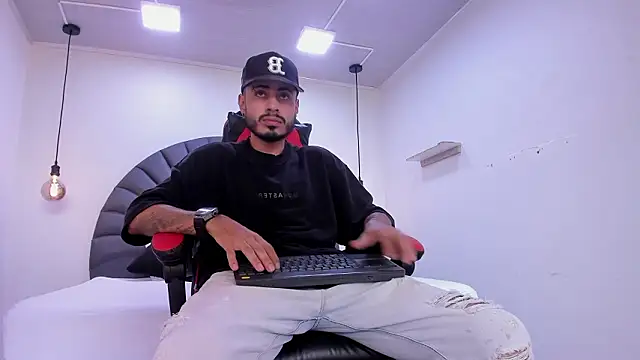 MatthewCullen online show from 02-05-26, 07:43