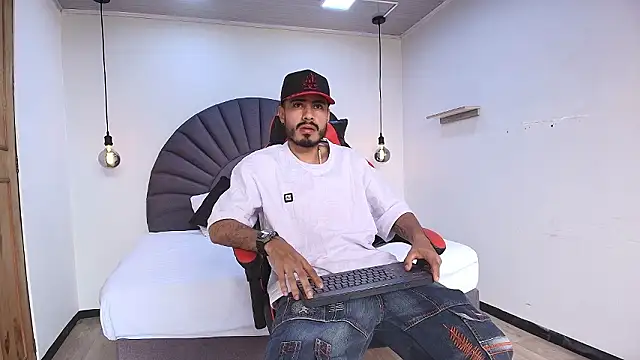 MatthewCullen online show from 02-10-26, 06:40