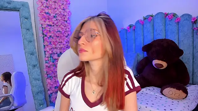 Ash 20  online show from 11-28-25, 02:06