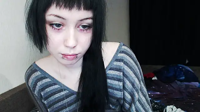 Lucyy666 online show from 12-04-25, 03:27