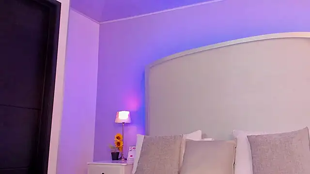 salome moon  online show from 06-02-26, 11:54