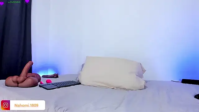 Snapshot of NahomiiAcosta chatting on 01-17-26, 09:18 NahomiiAcosta online show from 01-17-26, 09:18