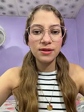 Snapshot of Vanneskk chatting on 01-11-26, 03:08 Vanneskk online show from 01-11-26, 03:08