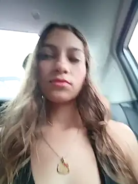 Snapshot of Vanneskk chatting on 01-05-26, 08:12 Vanneskk online show from 01-05-26, 08:12