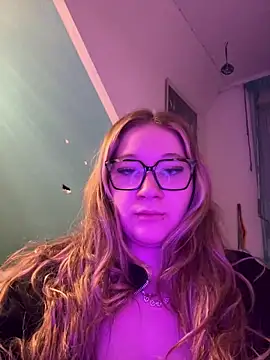 Snapshot of mellixxa chatting on 11-26-25, 11:38 mellixxa online show from 11-26-25, 11:38