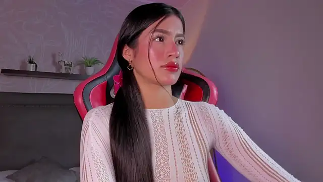 Snapshot of aurora_cass chatting on 01-13-26, 03:54 aurora cass online show from 01-13-26, 03:54