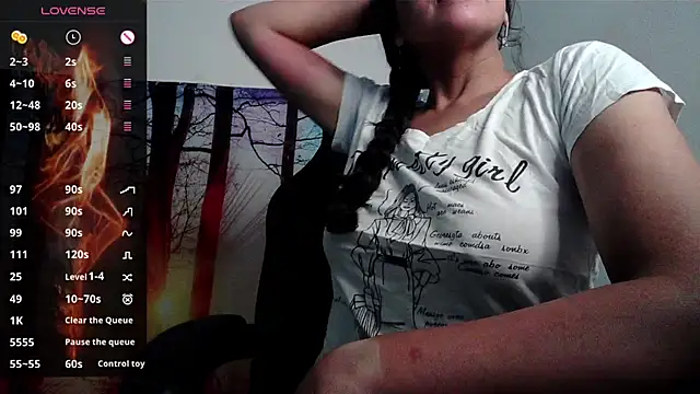 Snapshot of Whisperingfire chatting on 07-10-26, 02:50 Whisperingfire online show from 07-10-26, 02:50