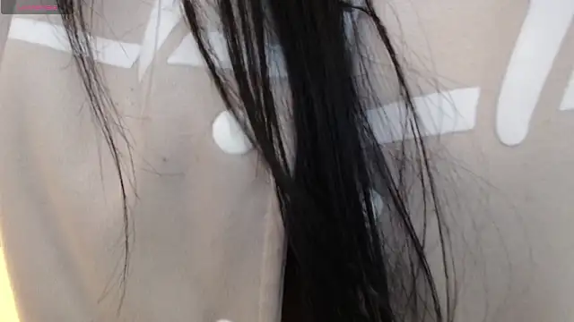 Snapshot of idk_24_ chatting on 02-26-26, 01:05 idk 24 online show from 02-26-26, 01:05