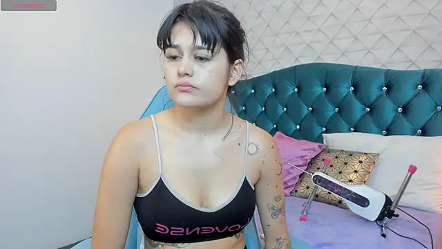 Snapshot of Valery_jame chatting on 06-26-26, 08:03 Valery jame online show from 06-26-26, 08:03