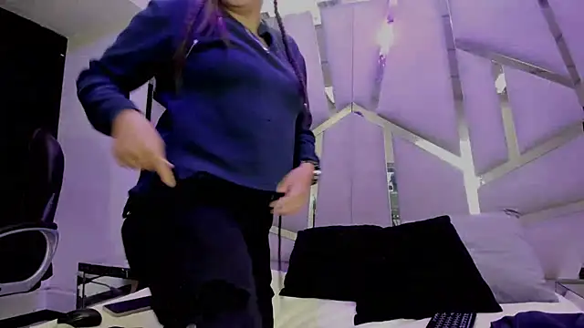 Alyssa Noah online show from 04-17-26, 05:10