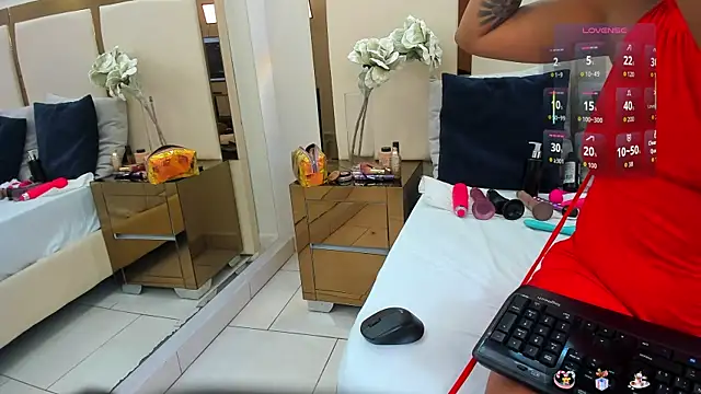 katty withe online show from 12-22-25, 05:07