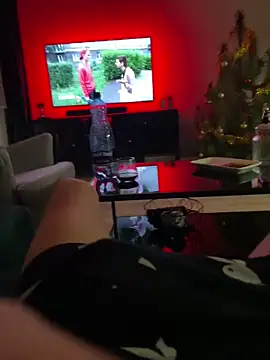 Snapshot of martme69 chatting on 12-15-25, 08:25 martme69 online show from 12-15-25, 08:25