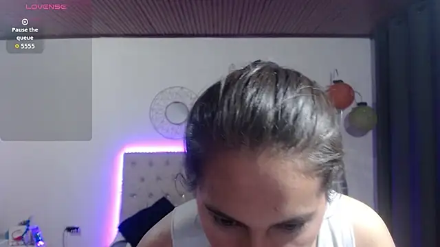 sharon and sharit online show from 11-30-25, 03:07